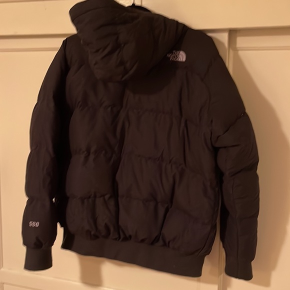 North Face 550 Down Jacket with Hood - Picture 2 of 6